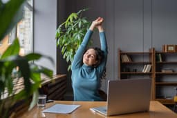 健康経営は、本当に「経営」になっているか ─働く人の健康を