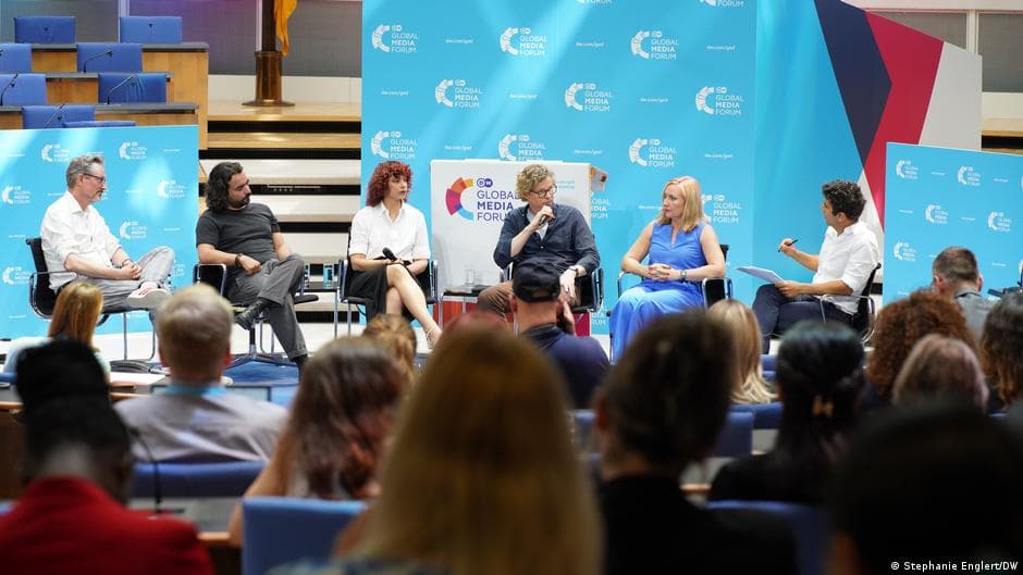 Global Media Forum: How Big Tech is changing journalism - DW