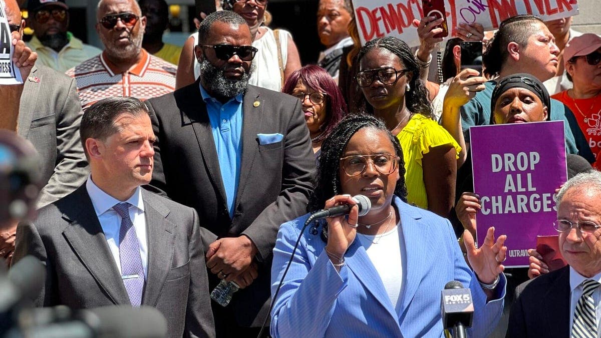 Appeals Judges Weigh LaMonica McIver Immunity Claim in Newark ICE Facility Case