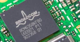 Broadcom and Google seal five-year AI chip partnership | NASDAQ:AVGO, XETRA:1YD