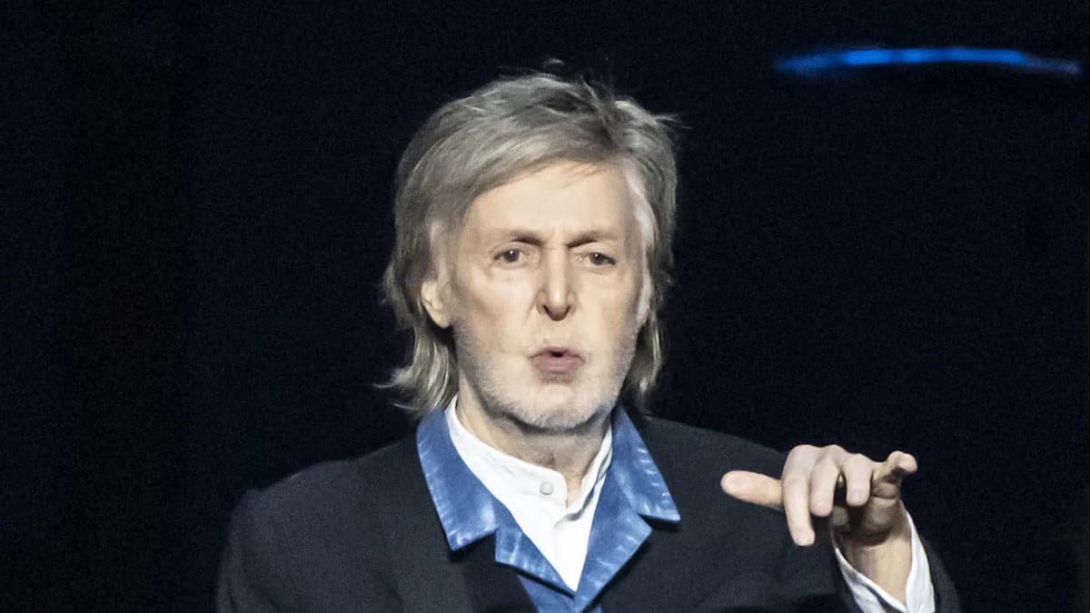 Sir Paul McCartney says meeting Elvis Presley was a 'pinch yourself' moment