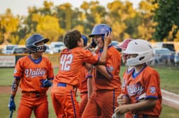 San Ramon Valley wins NorCal tournament, keeping Little League World Series dream alive
