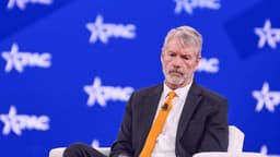 Coin Bureau CEO sends stark warning on Saylor's Bitcoin ...