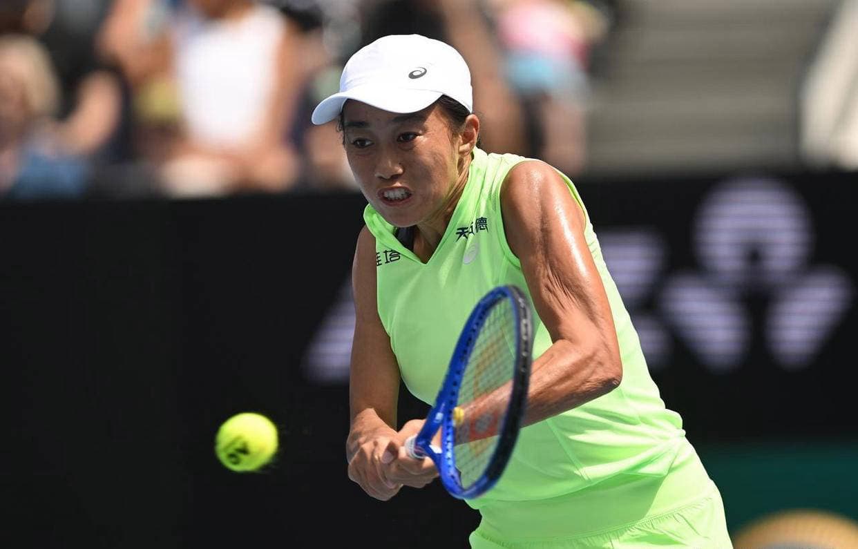 中国金花张帅在夺冠五天后爆冷出局，赛场上怒斥菲律宾球迷干扰引热议|WTA500|布克沙|曾丽美|女双|比赛_新浪新闻