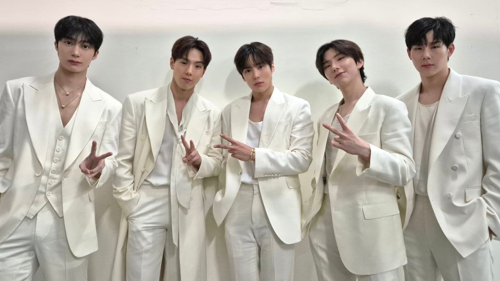 MONSTA X unveils new “The Phase” mood sampler