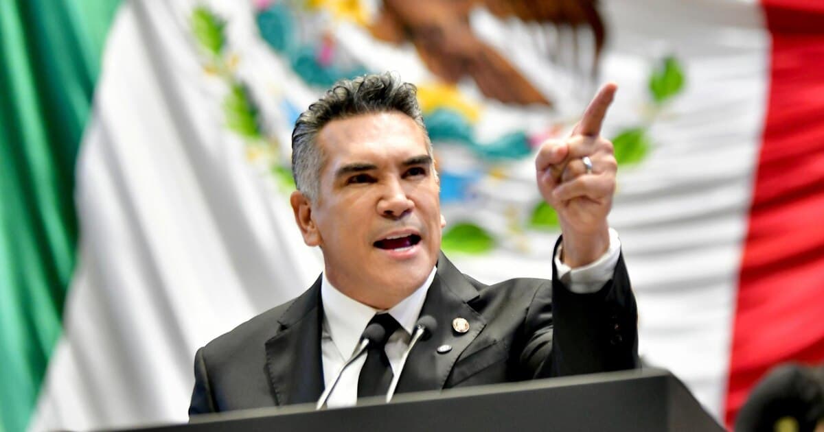 “La realidad es otra”: Alito Moreno presume encuestas donde el PRI lidera - Infobae