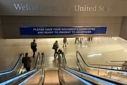 海关审查趋严 上海一家3口入境美国 父进小黑屋 | 南加头条 | 洛杉矶 | 世界新闻网