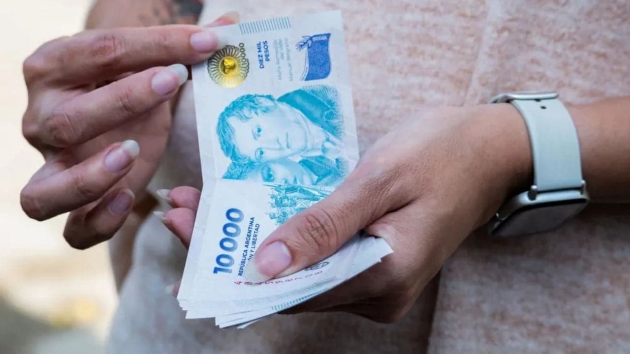 Los requisitos para cobrar el refuerzo de Ayuda Escolar 2026 - El Esquiu