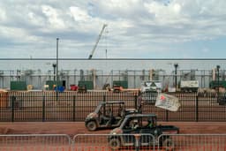 US AI Data Center Expansion Relies on Chinese Electrical Equipment Imports - Bloomberg