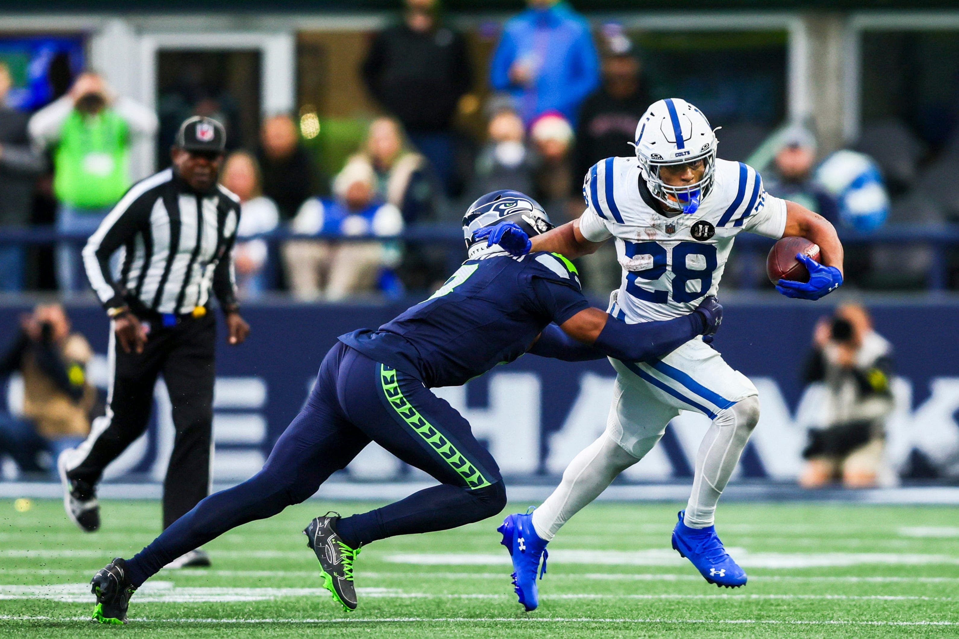 Seahawks ought to pursue trade for Colts superstar RB