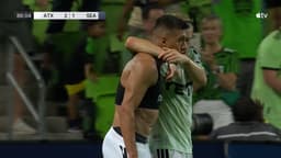 @MLS: Ervin Torres ➡️ Myrto Uzuni

Austin gets the go-ahead! https://t.co/L40SEOSwmp