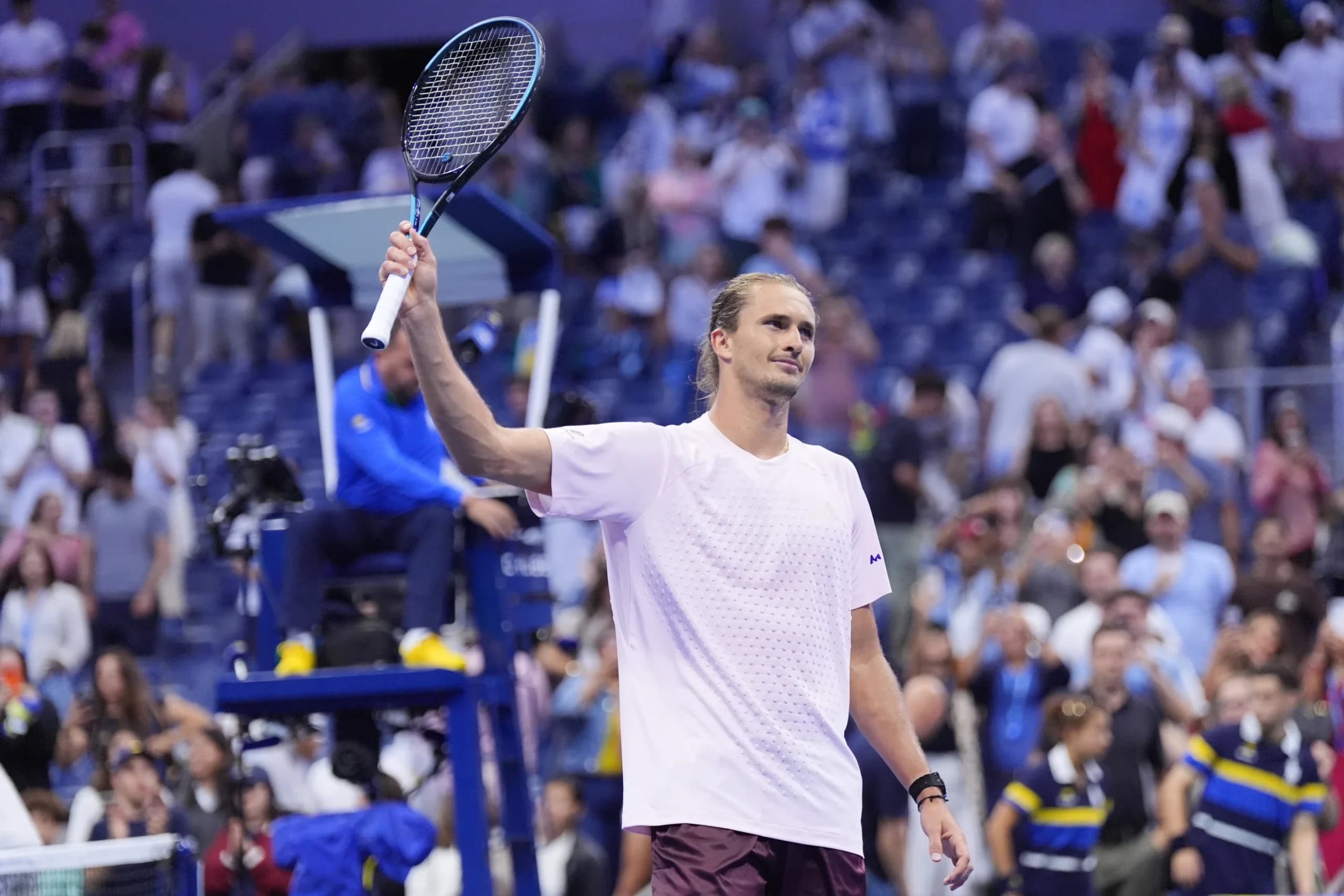 No. 1 Alexander Zverev wins in 5 sets, Coco Gauff starts her quest ...