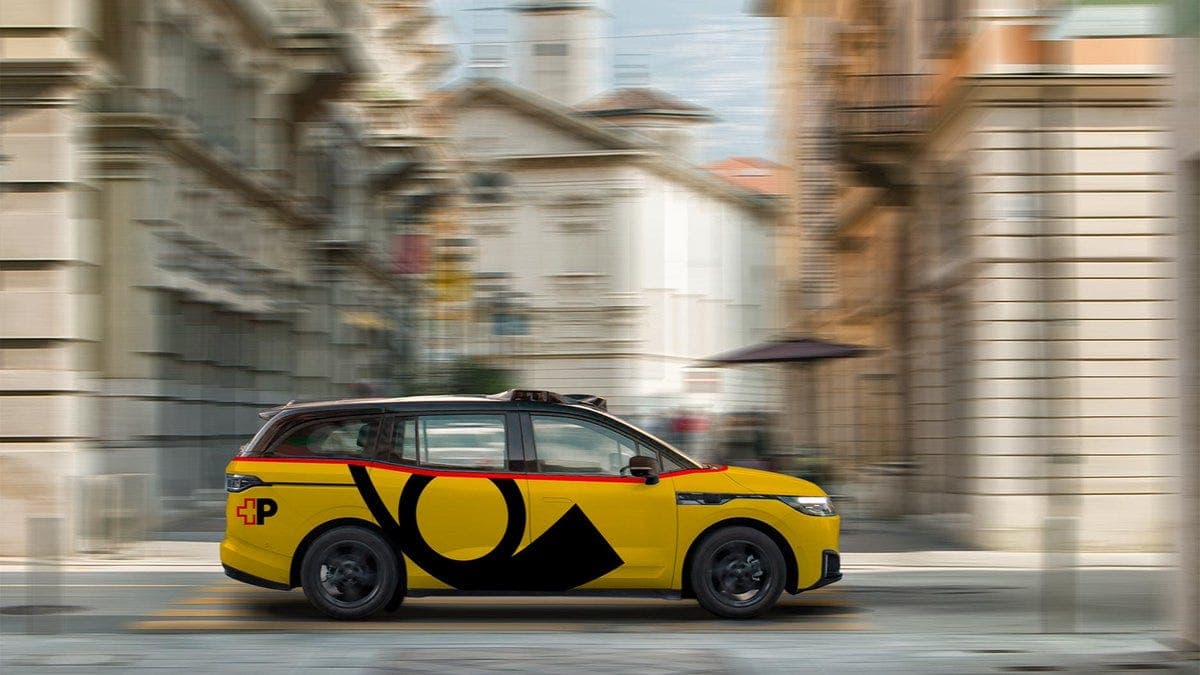 A thousand Chinese Robotaxis could lock down London