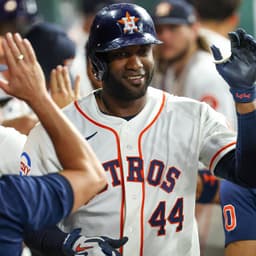 @MLB: Yordan Alvarez with MLB ranks:

34 HR (1st)
77 RBI (1st)
.328 AVG (2nd) https://t.co/P55fwXkMbw