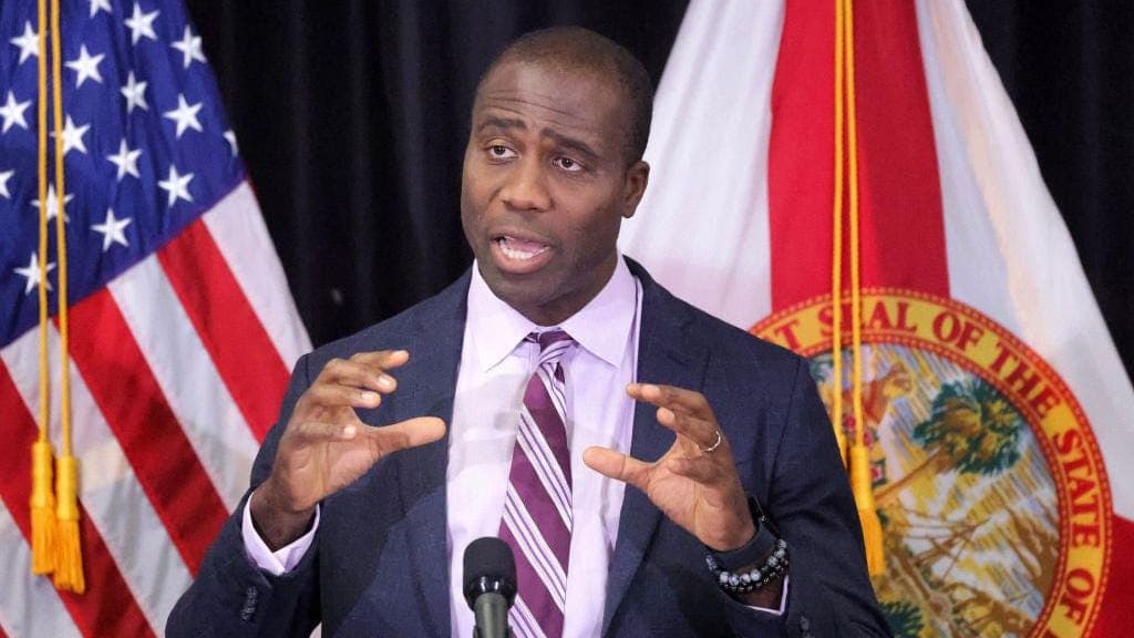 Is Florida Really Ending All Vaccine Mandates?
