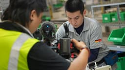 Management Chews Out Worker For Going The Extra Mile Instead Of Thanking Them, Regrets It - AOL