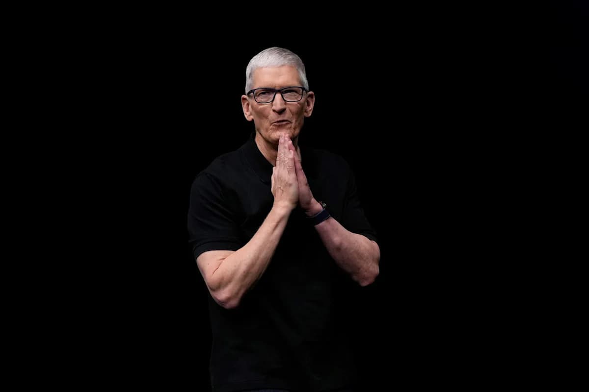 Apple may have revealed a big earnings clue by announcing Tim ...