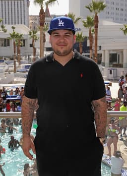 Rob Kardashian Makes Rare Appearance in Photos With ...