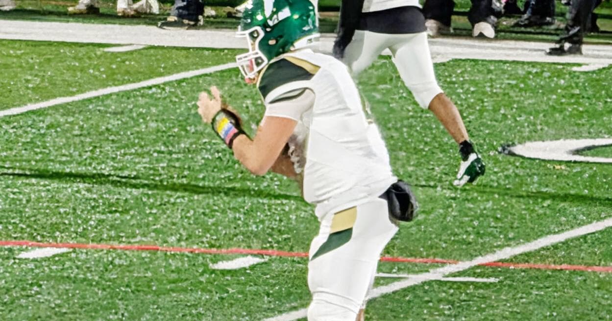 Strong ground game leads Hilltoppers past Dragons | Sports