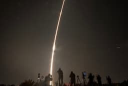 SpaceX isn’t even public yet and investors are already abuzz about a Tesla merger