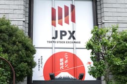 Stocks Extend Rebound After AI Selloff, Oil Drops