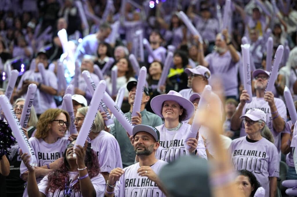Report: WNBA sets attendance record, up 20% from 2025