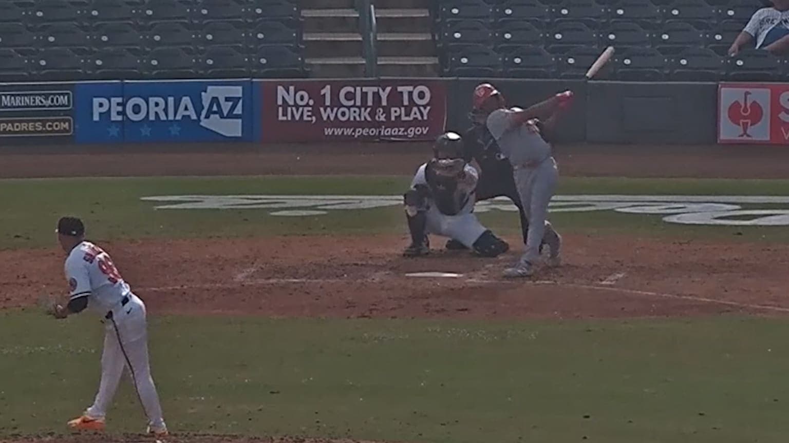 Teo Banks' two-homer game | 10/20/2026