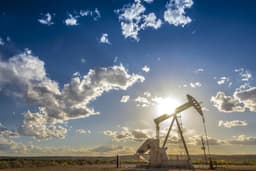 Oil prices settle lower on new Iran peace proposal