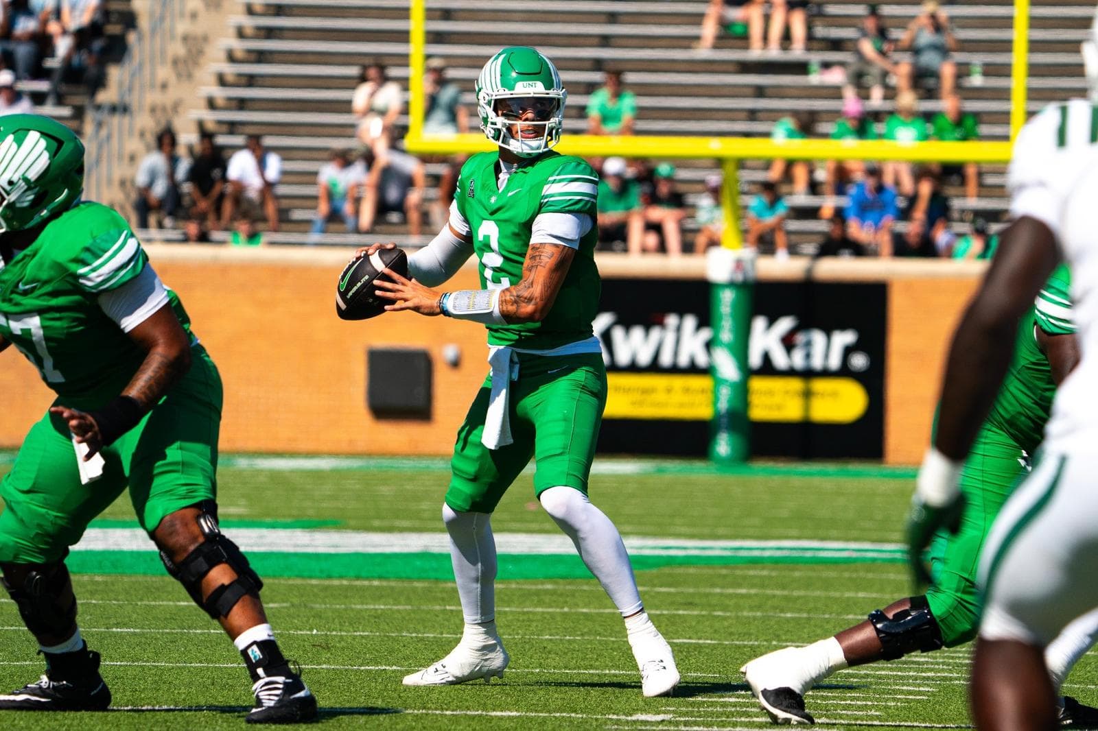 Jackson, Rhodes Earn American Conference Weekly Awards