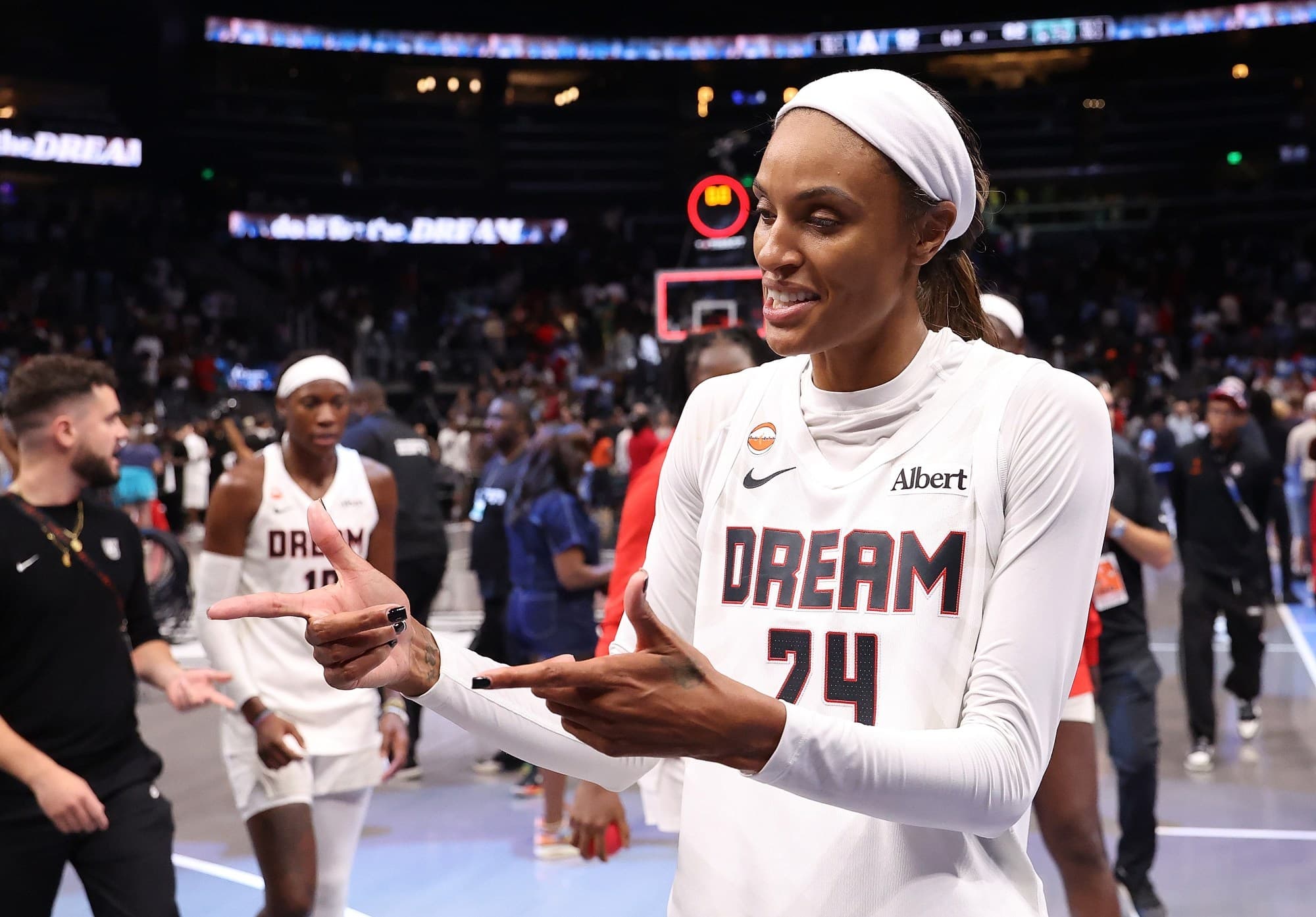 In 17th season, former CT Sun star DeWanna Bonner still ...