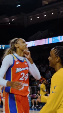 @LASparks: Old &amp; new friends reunite. 💛 https://t.co/p8cqRbC2zG