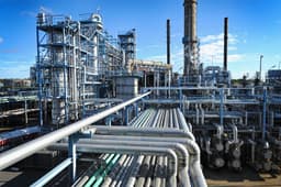 Australia Weighs First New Oil Refinery in Over 60 Years ...