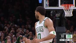 @celtics: D-WHITE DUNK FOR THE LEAD AND ONE https://t.co/bBxU0wxUVe
