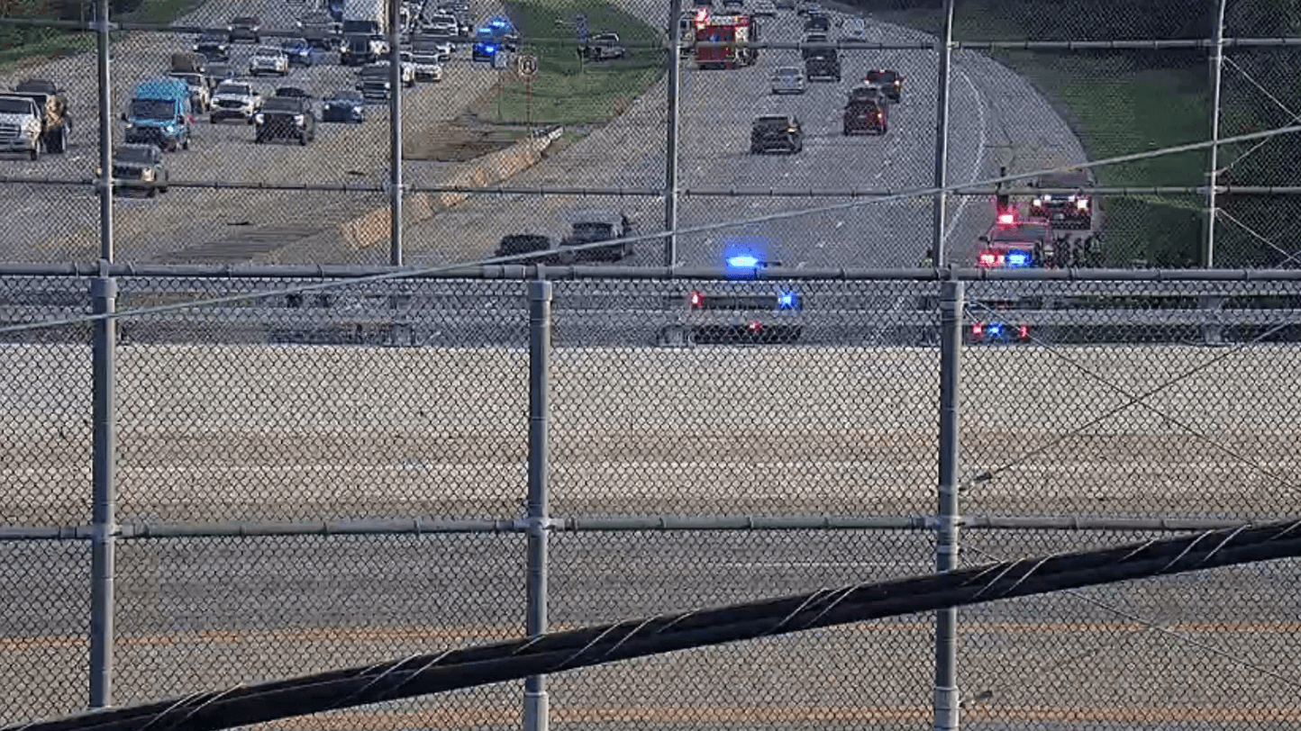 Lane closed on I-71 northbound after crash with injuries in ...