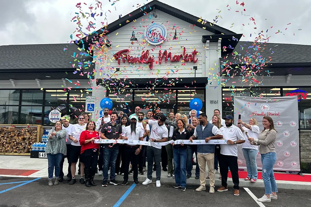 Local brothers open Friendly Market store