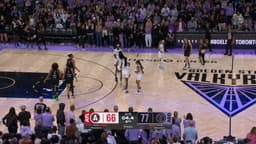 @WNBA: The @valkyries get the dub at home as they defeat the Dream 77-66 🦾

Gabby Williams and Kayla Thornt...