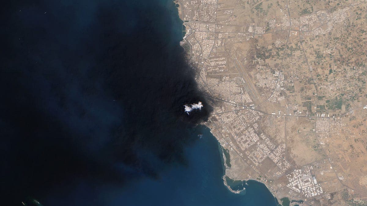 Saudi Aramco cuts oil shipments to Europe; Midterm voting begins; 16 killed in Pakistan mosque bombing