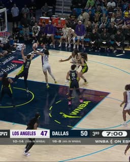 @LASparks: Hustle play for Rae. 😤

@Raehoops x @WNBA https://t.co/lmRnREK1VX