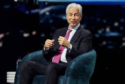 JPMorgan's $2B-a-week spending plan in focus at investor event - report