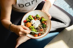 I'm a Midlife Dietitian. Here's the Secret Behind My 4 Non-Negotiable Eating Habits.