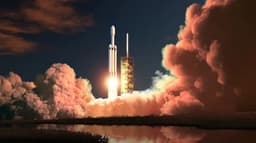 Based on Its Latest Valuation, Is SpaceX Stock a Buy in July?