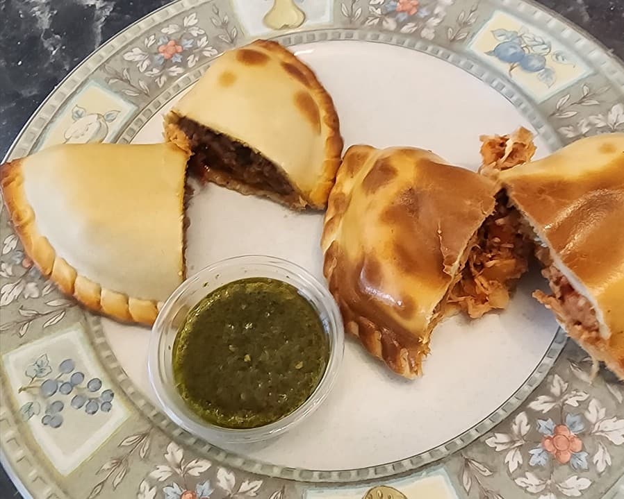 Spicy San Antonio: Spicy Chicken and Spicy Beef Empanadas from Fat Tummy - Spicy Food Reviews (and Recipes)