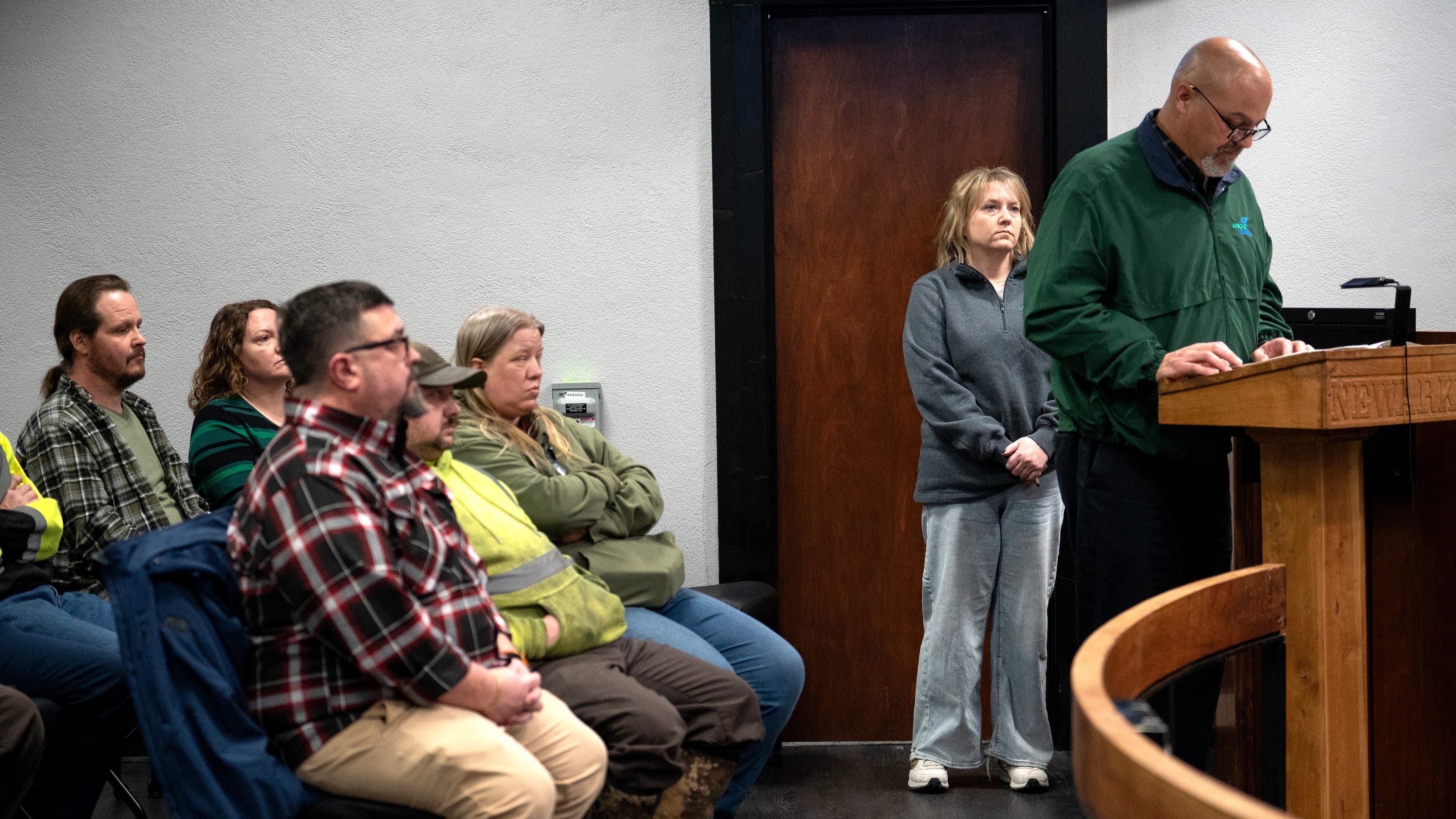 AFSCME local attends Newark meeting to protest contract negotiations