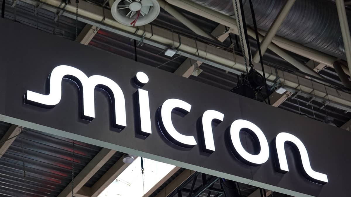 Tokyo puts billions behind Micron's chip plan - TheStreet