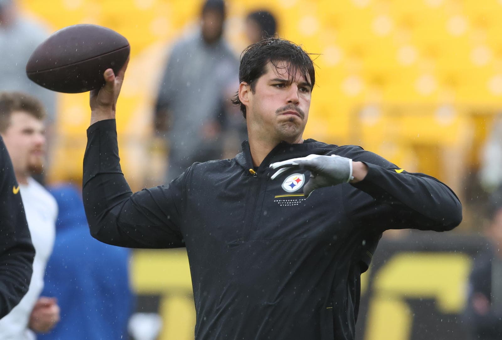 Dolphins, Eagles Named Potential Trade Suitors for Steelers' Mason Rudolph