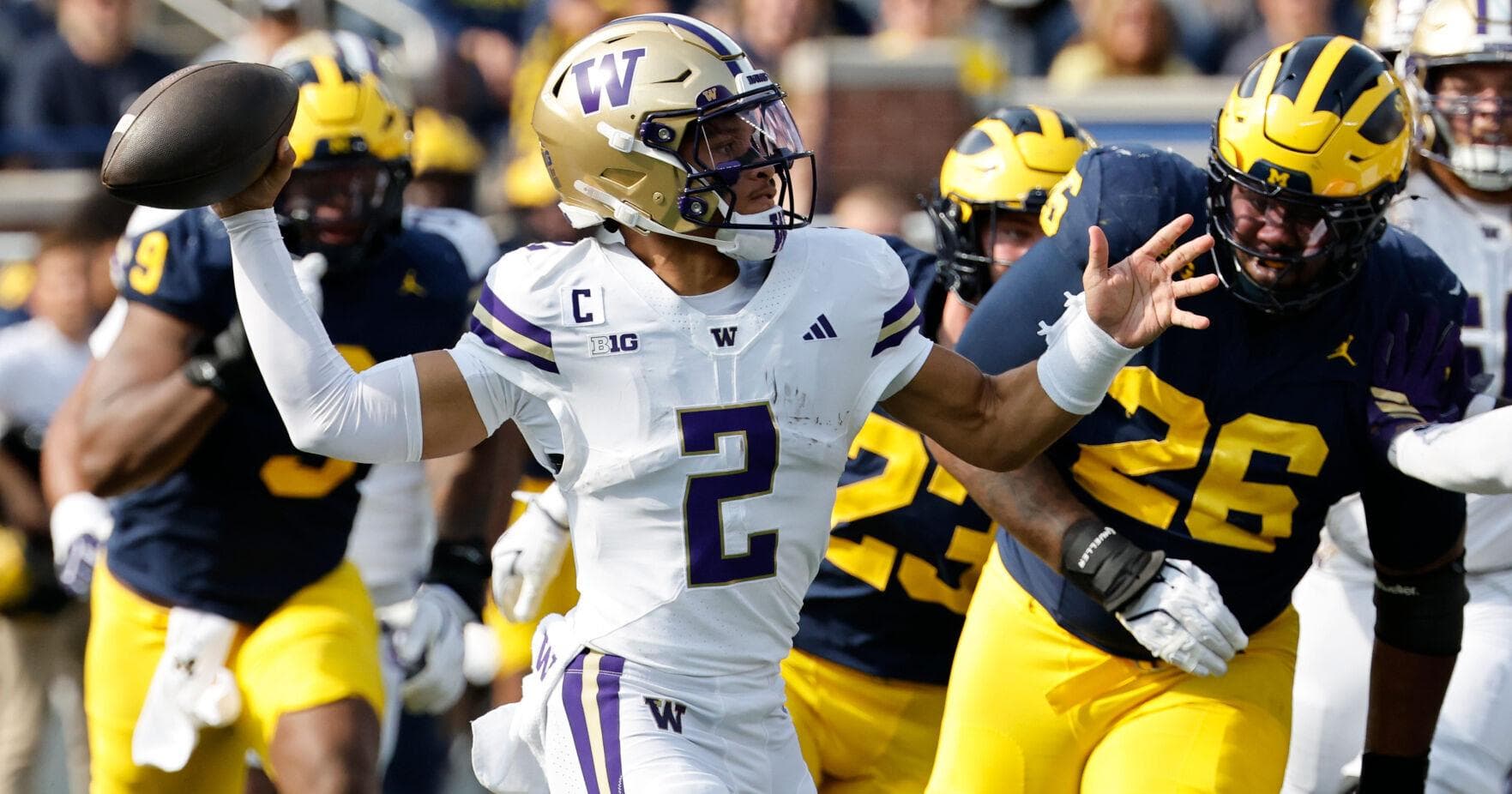College football dark-horse teams could crash the party