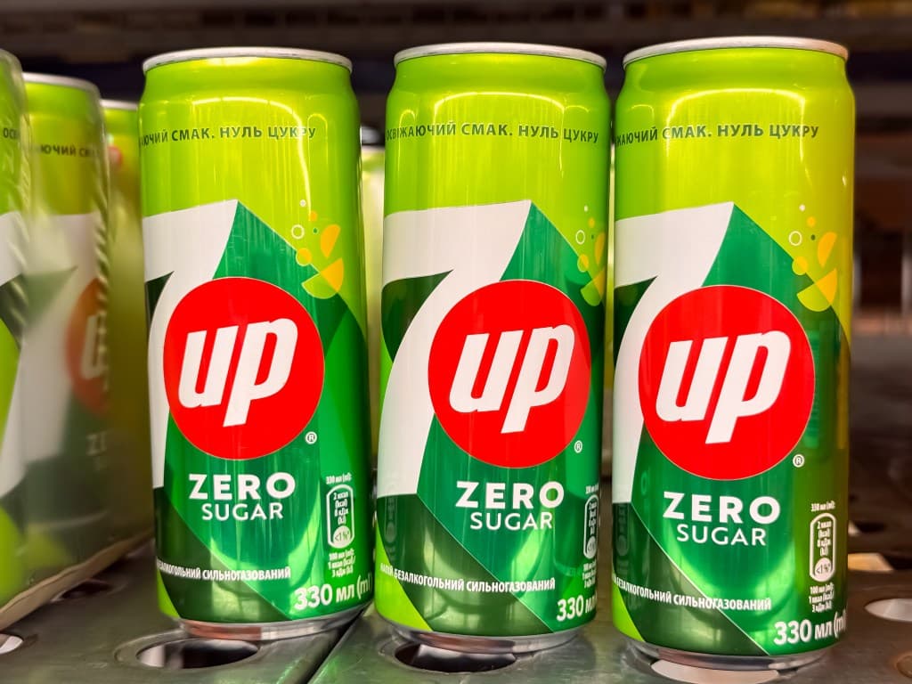 7UP Zero Sugar Cans Found Filled With Full-Sugar Soda