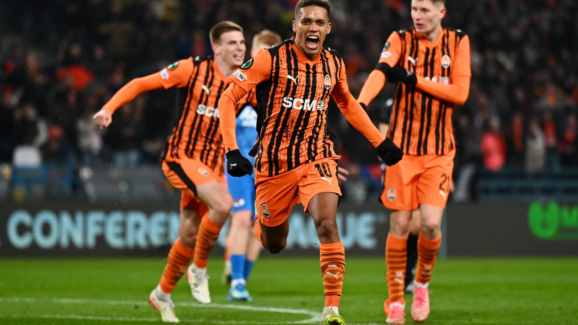 Three Premier League clubs in talks to host Shakhtar ...