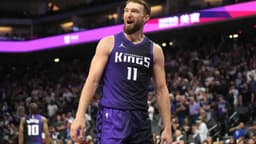 Kings officially outbid Knicks, Warriors for $3.5 million three-time All ...