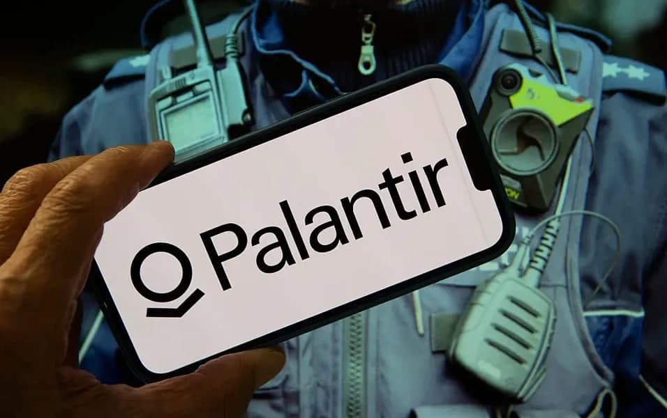 Palantir CEO criticizes AI token pricing despite strong growth